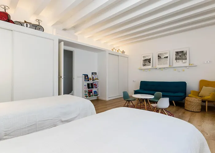 Yourhouse Els Nins *