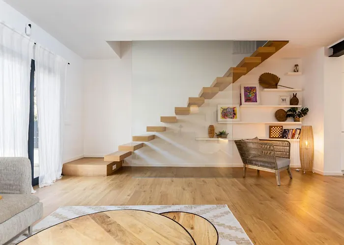 Yourhouse Els Nins * كان بيكافورت