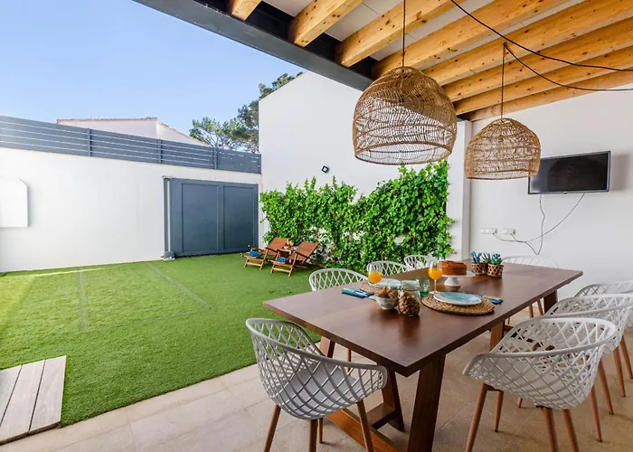 Yourhouse Els Nins Villa *